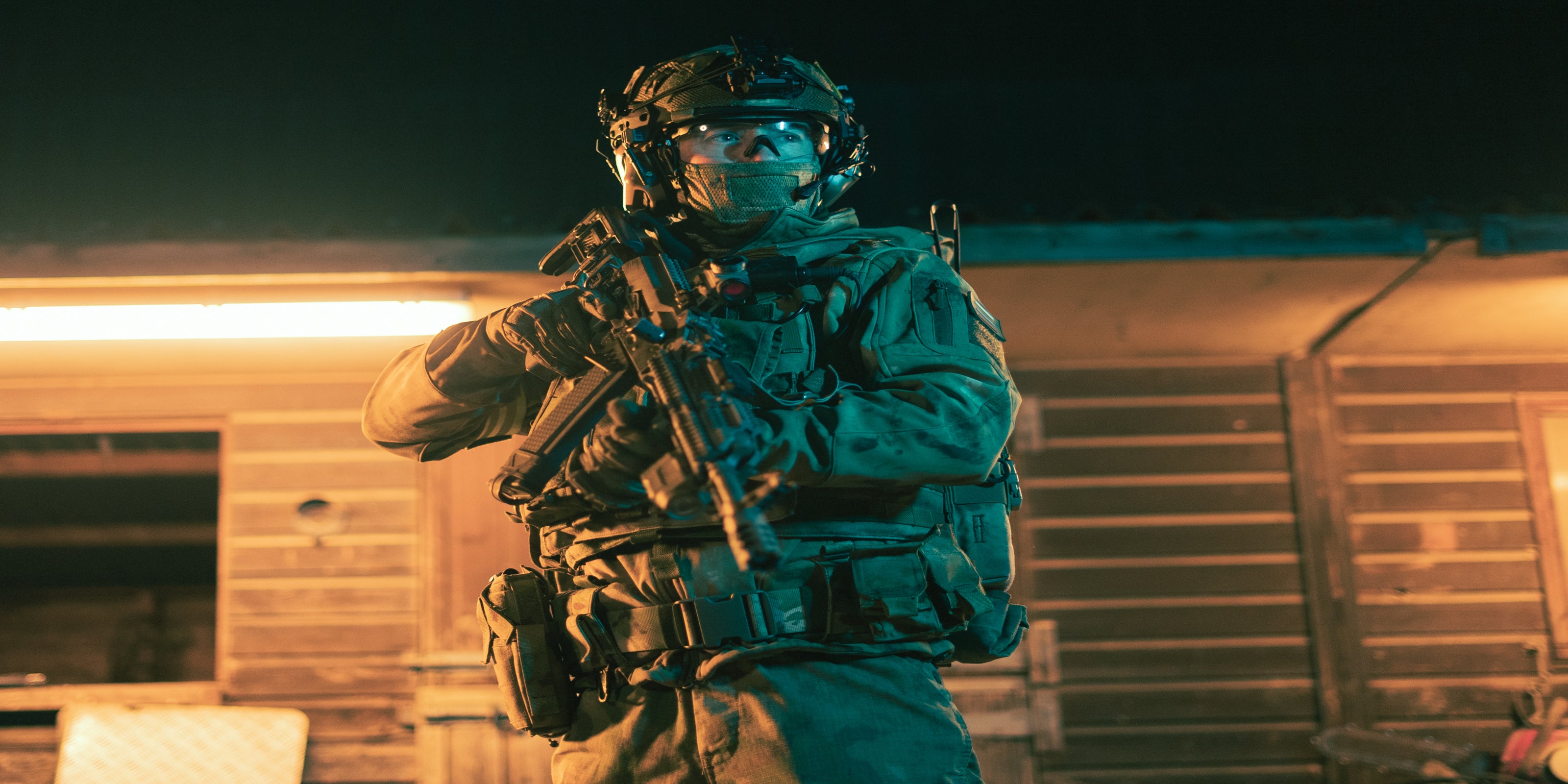 TACTICAL POUCHES